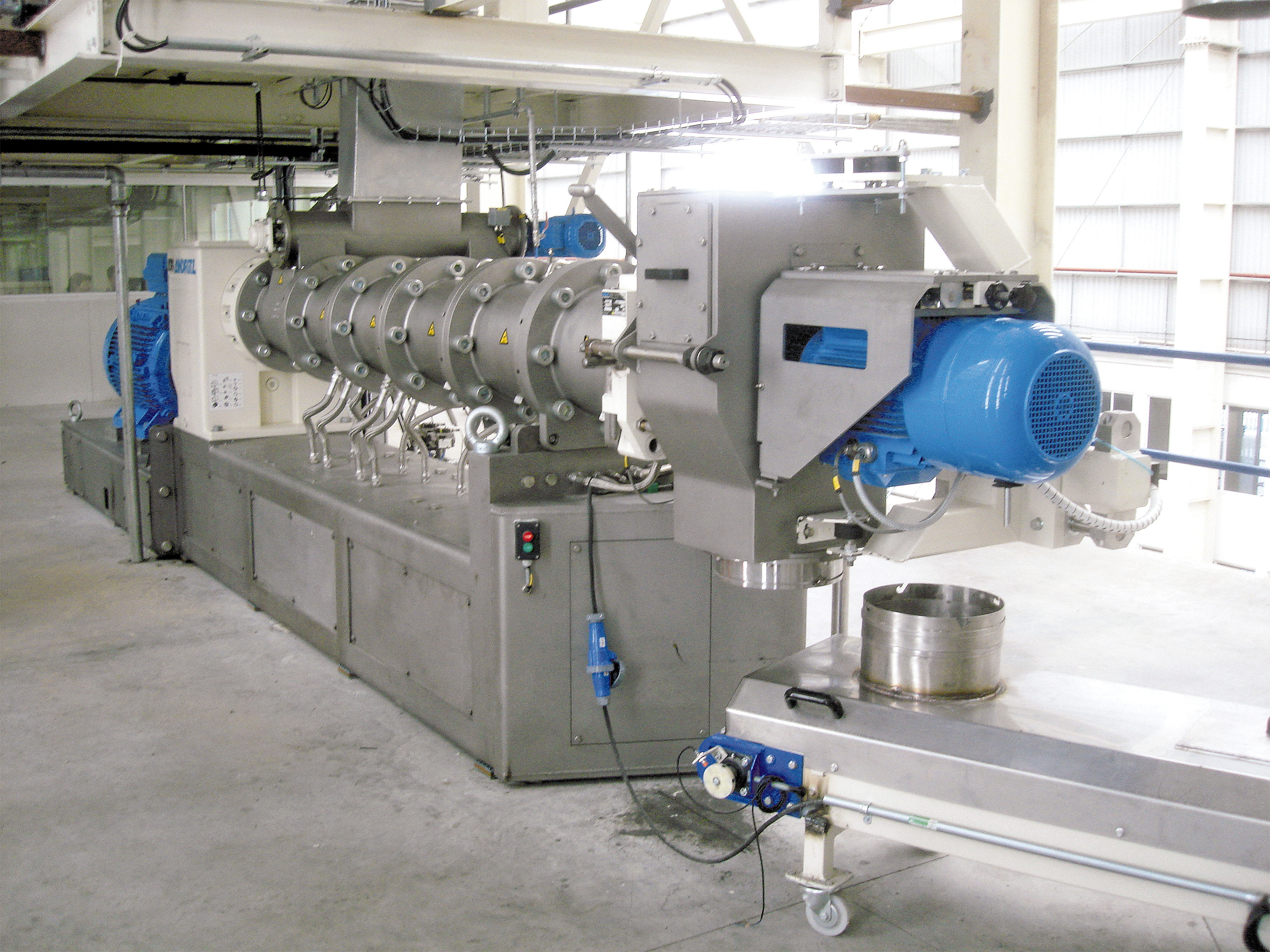 Extruders For Pet Food Processing
