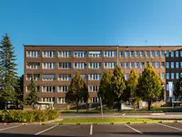 hy-location-linz-haupteingang