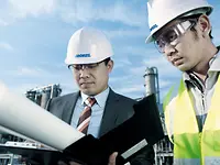 chinese_at site_iStock_000020049670Medium_blau