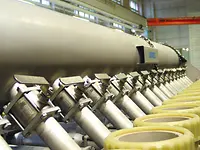 Flying Wing Deculator (FWD) plug-in cleaners