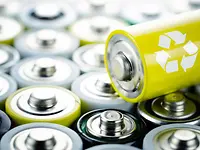 AdobeStock_197464864_battery_manufacturing